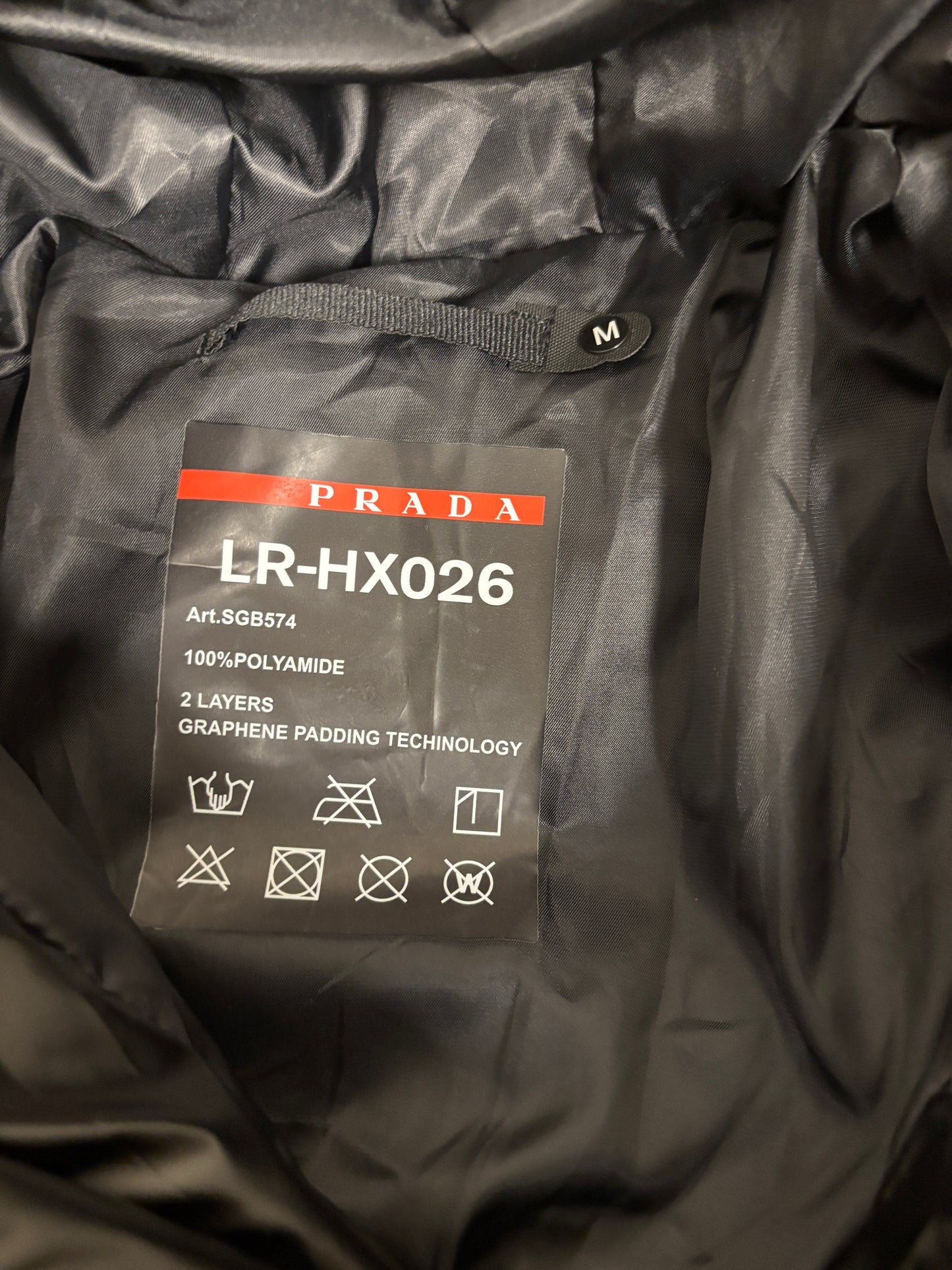PRADA PUFFER (M)