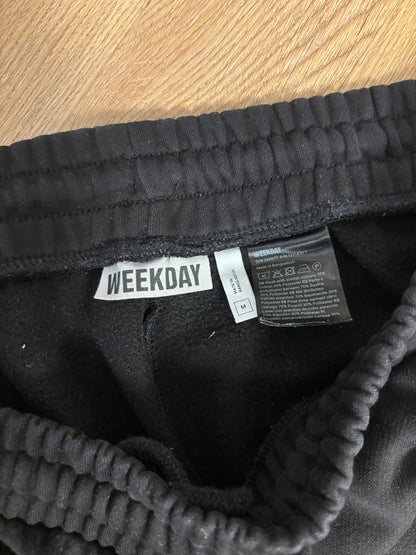 WEEKDAY SWEATPANTS BLACK (M)