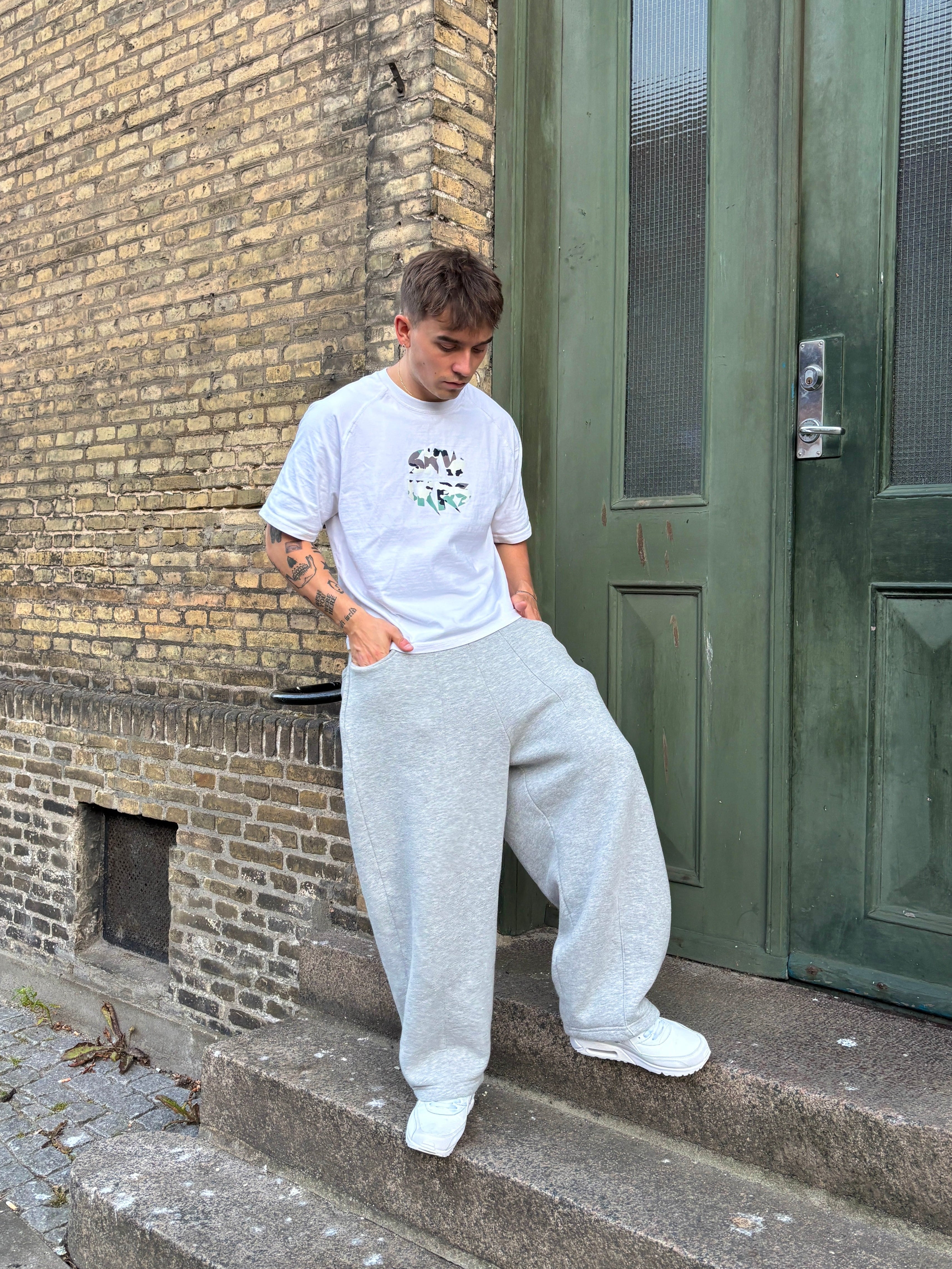 CAMO TEE WHITE