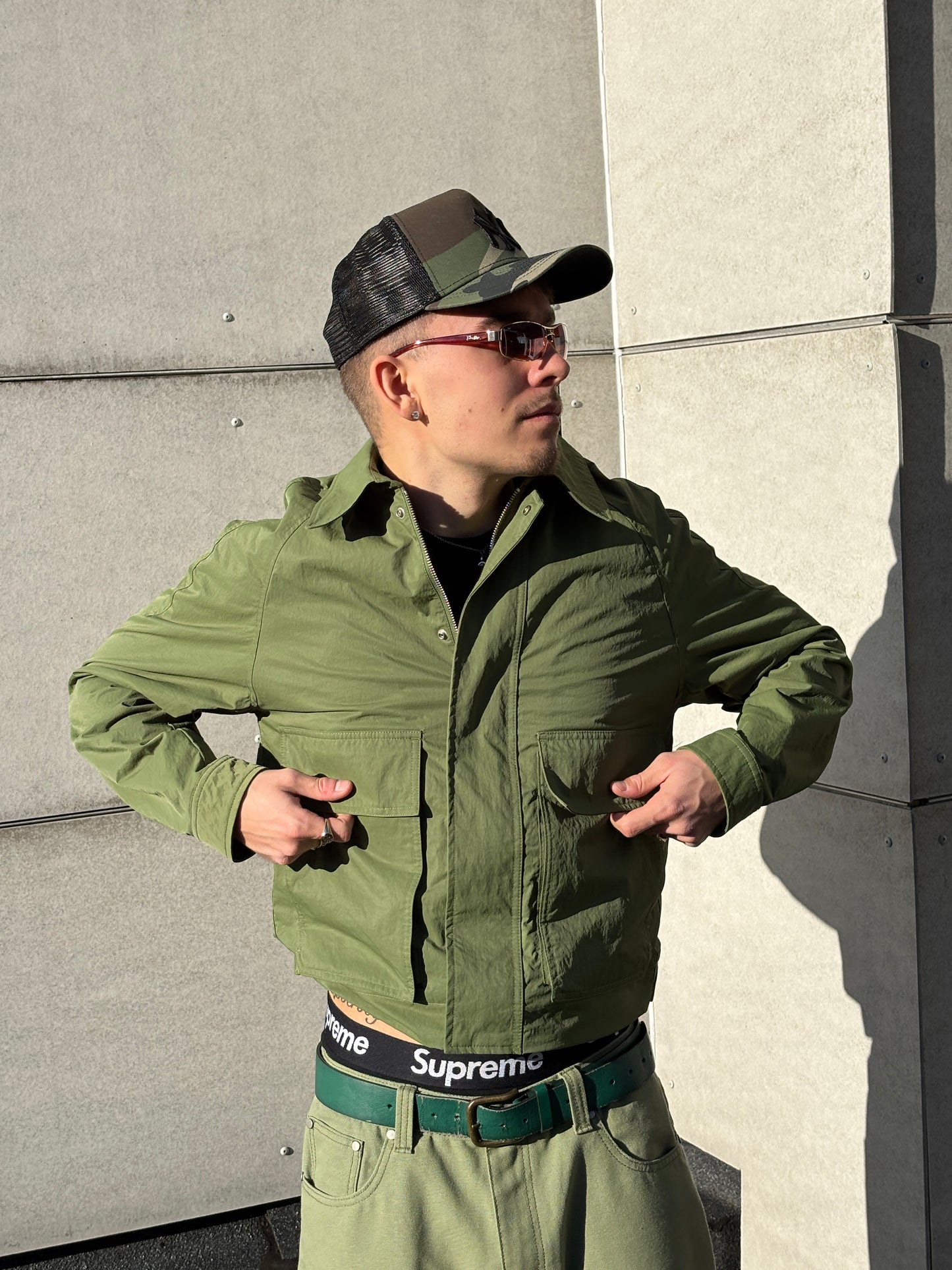 GRØN JAKKE / OVERSHIRT (M)